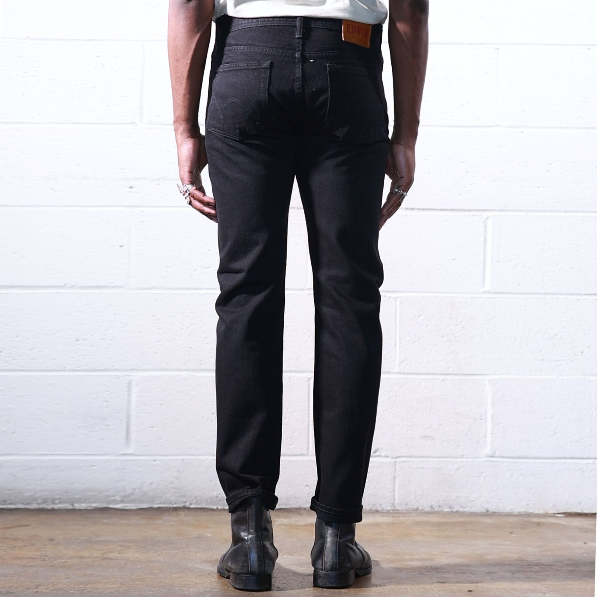 Akita Straight Wet  Black Men's Premium Selvage