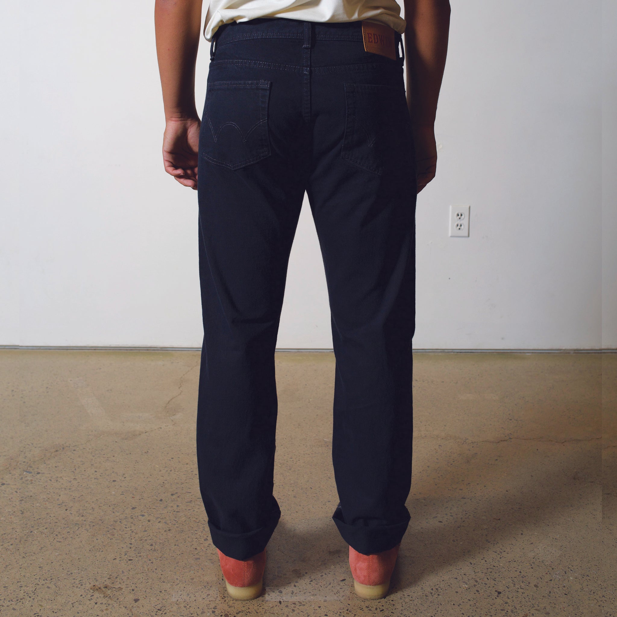 EBiDANSENDAI生写真 Grey EZ Jean with Vertical Logo in GREY AGED | alexanderwang®